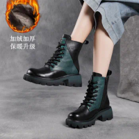 New Arrival Hot Sale First Layer Cowhide and Velvet Thermal Cotton Leather round Head Mid Heel Color Matching Dr. Martens