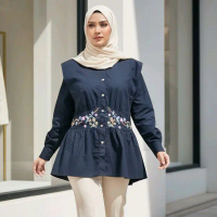 Kemeja Blouse Atasan Muslim Wanita Laura Lengan Panjang dengan Detail Bordir Bunga dan Ruffle di Bag