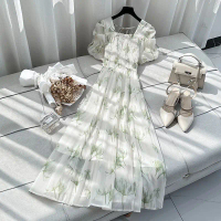 Musim Panas Gaya Perancis MM Leher Persegi Chiffon Floral Princess Baru Slimming Pertengahan Panjang