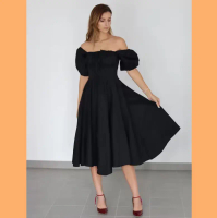 Gaun Milkmaid Lengan Puff Maxi untuk Wanita dengan Potongan A-line - Formal, Midi