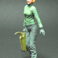 1/20 85mm woman with Oil drum 85mm Resin Model Miniature figure Unassembly Unpainted