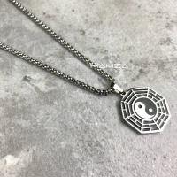 Kalung Liontin Yin Yang Kalung Pria Wanita Kalung Titanium Anti Karat Anti luntur