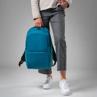 澳洲《Pacsafe》Metrosafe LS450 ECONYL® Fabric 都市防盜後背包（25L）40135530 潮汐藍