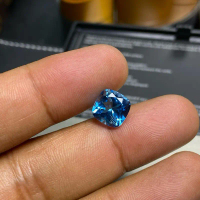 Permata swiss blue topaz 4.55 crt