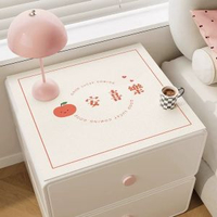 全城熱賣 - 床頭櫃墊子輕奢高級感防水防燙免洗桌面臺麵保護墊洗衣機防塵墊子蘋果喜樂40*40cm