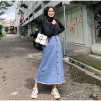 Rok Jeans Wanita Rawis Full kancing Button A-Line Muat BB 40-70