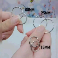 anting bulat putih titanium