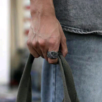 Cincin Laki laki cincin Pria Cincin Snake Cincin Cowok Cincin Unisex The Mamba Ring Tribute to Kobe