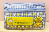 【震撼精品百貨】Hello Kitty 凱蒂貓~Hello Kitty日本SANRIO三麗鷗KITTY化妝包/筆袋-格子小雞*85575