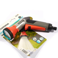 GARDENA หัวฉีดน้ำฝักบัว สามารถปรับปริมาณน้ำได้ มีตัวล็อคช่วยให้รดน้ำต้นไม้ได้อย่างต่อเนื่อง (การ์เดน