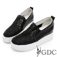 GDC-蕾絲輕透感簍空水鑽真皮拼接厚底休閒鞋-黑色