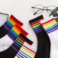 Unisex Sripes Mid Women Socks Rainbow Color Harajuku 100 Cotton Breathable Socks Kawaii Ins Happy Funny Women's rainbow Socks
