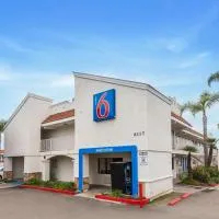 住宿 Motel 6-Carlsbad, CA - East Near LEGOLAND 卡爾斯巴德