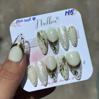 Mã N5 : Tone trắng ngà, french trong suốt, gel ngọc trai, tráng gương vàng