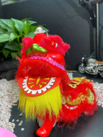 Lồng đèn Trung Thu múa kỳ lân đỏ chạy pin có đèn nhạc vui nhộn