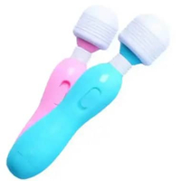 Mainan vibrat untuk wanita penggetar tahan air USB pemijat tubuh tongkat pemijat AV tongkat Vibrat c