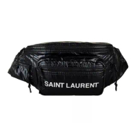 【YSL】YSL Saint Laurent Nuxx白字LOGO拋光設計尼龍胸腰包(黑)