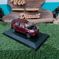 Diecast Miniatur Toyota Rush maroon skala 1:43