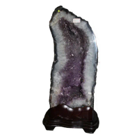 【古緣居】巴西天然紫水晶洞 +木製底座(24.45公斤)