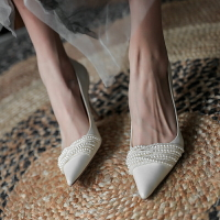 2022白色主婚紗秋串珠尖頭高跟鞋女細跟單鞋真皮淺口氣質新娘婚鞋