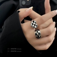愛心黑白棋盤格戒指女復古日韓撞色小眾設計時尚個性簡約開口指環