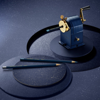 卡達CARAN D'ACHE Cosmic Blue宇宙星河金屬削鉛筆機(2024聖誕特別版)
