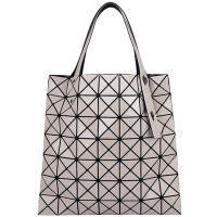 ISSEY MIYAKE 三宅一生 BAOBAO 米色三角格7x7肩背/手提包