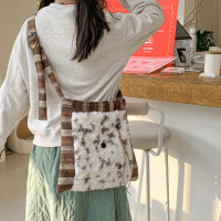 Crossbody bag women's design sense niche retro bag weaving versatile fashion trend light commuter ou