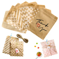 25pcs Paper Bags Treat bags Candy Bag Chevron Polka Dot Bags Christmas Wedding Birthday Party New Year Favors Supplies Gift Bags