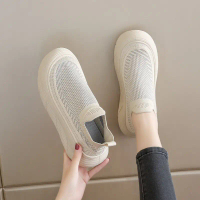Women's new summer breathable fly-knit sneakers with a comfortable feel, versatile slip-on casual sh