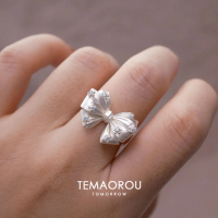 Cool and Unique Design Three-Dimensional Bow Inlaid Milky Blue Opal Stone Ring Open Adjustable Index
