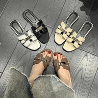 Hot-Selling H Slippers for Women, Summer New Fashionable Outdoor Wear, Versatile Simple Fashion Beac