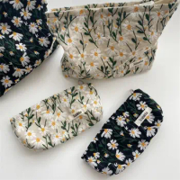 Corduroy Embroidery Cosmetic Bag Clutch Bag Flower Printed Women Makeup Bag Korean Little Daisy Storage Bag Women Beauty Case