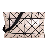 【ISSEY MIYAKE 三宅一生】BAOBAO 原色透光幾何方格4x6大格斜背包(米/亮面)
