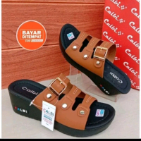 sandal calbi slop gesper ban 3/sandal wedges wanita tampilan sangat menarik