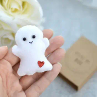 Mini Ghost Doll Funny Love Hugs Little Ghost Matchbox Gifts Plush Child Toy Festival