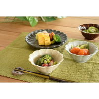 日本製美濃燒 陶瓷 綠色/灰色 菊型小碗 醬料盤 小菜盤 醬菜 冰淇淋 甜點碗 水果碗 配菜 日本製