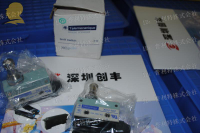 10月施耐德Telemecanique 限位開關XCJ-102