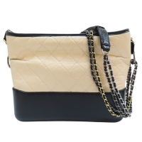 【二手名牌BRAND OFF】CHANEL 香奈兒 米/黑色 牛皮 鍊帶 Gabrielle Hobo 流浪包 鍊帶 肩背包 銀扣