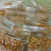 Kacang Goreng Bawang Daun Jeruk - Snack Makanan