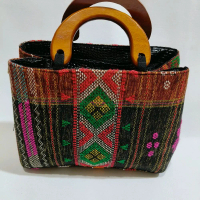 Tas Wanita Bahan Ulos Batak
