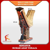 Miniatur Rumah Adat Toraja Khas Sulawesi 25 cm