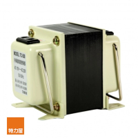 【特力屋】110/220V升降壓器500W