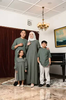 AMK Sarimbit Keluarga Set Muqatah Series Sage Green Girl Gamis Anak L