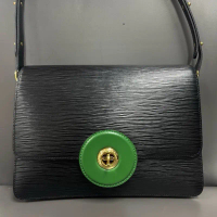 Preloved Lv vintage messenger