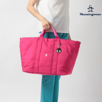 【Munsingwear】企鵝牌 女款粉色滿版企鵝防潑水手提包包 MLQJ0A01