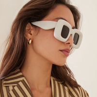 Y2K Cermin Mata Hitam Kembung 2022 Cermin Mata Hitam Bingkai Besar Betuk Segi Empat Baru Lucu Trend Cermin Mata Matahari Yang Comel dan Menarik ins