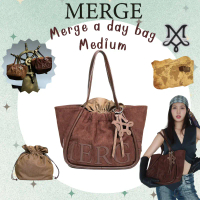 MERGE A Day Bag Medium in Ancient merge กระเป๋า