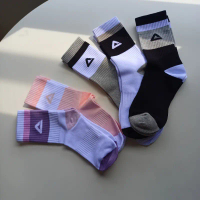 PEAK Sport Casual Socks ถุงเท้ากีฬา ลำลอง ข้อสูง นุ่ม ใส่สบาย ไม่อับชื้น ดีไซน์สวย ไม่ย้วย รุ่น W325