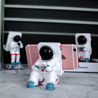 宇航員手機桌面支架創意擺件卡通可愛懶人支架神器禮物太空人便捷